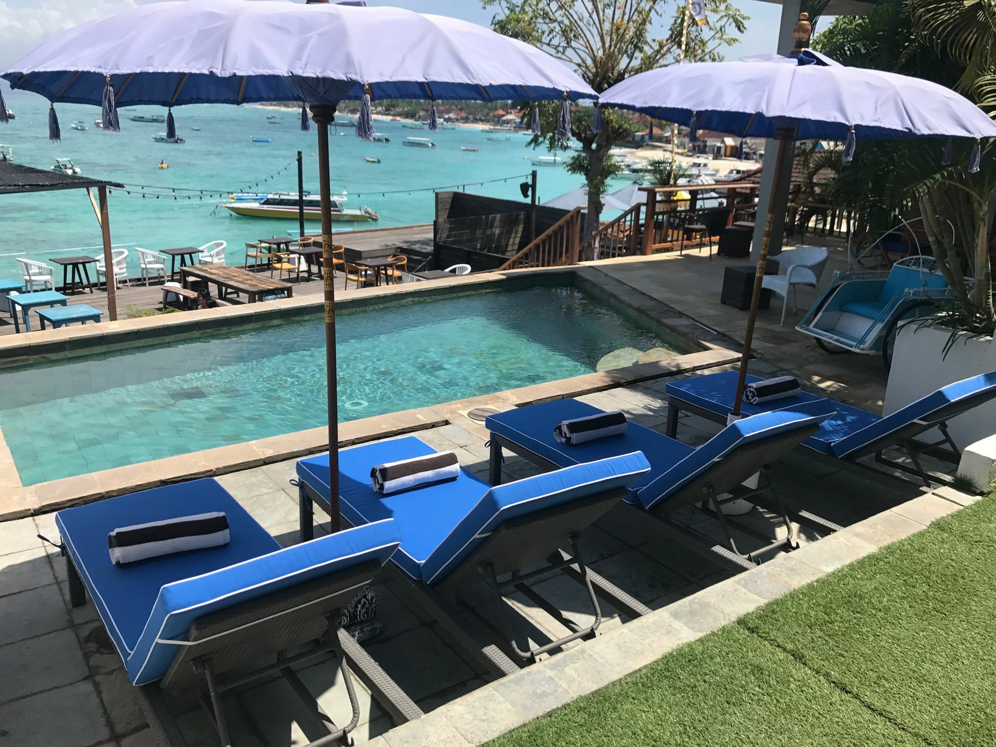 Playgrounds Wave Lodge Lembongan Экстерьер фото